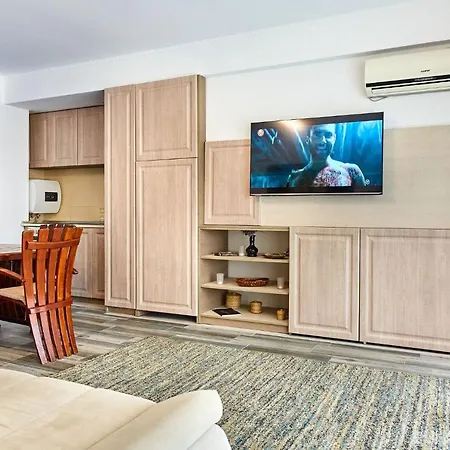 Apartahotel Ella Boutik Cytadell *