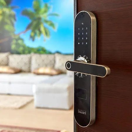 Apartahotel Ella Boutik Cytadell